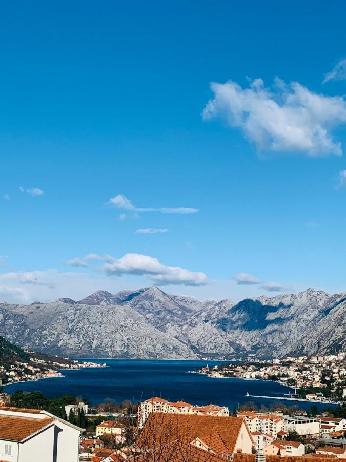Gara 5 Appartement Kotor Buitenkant foto