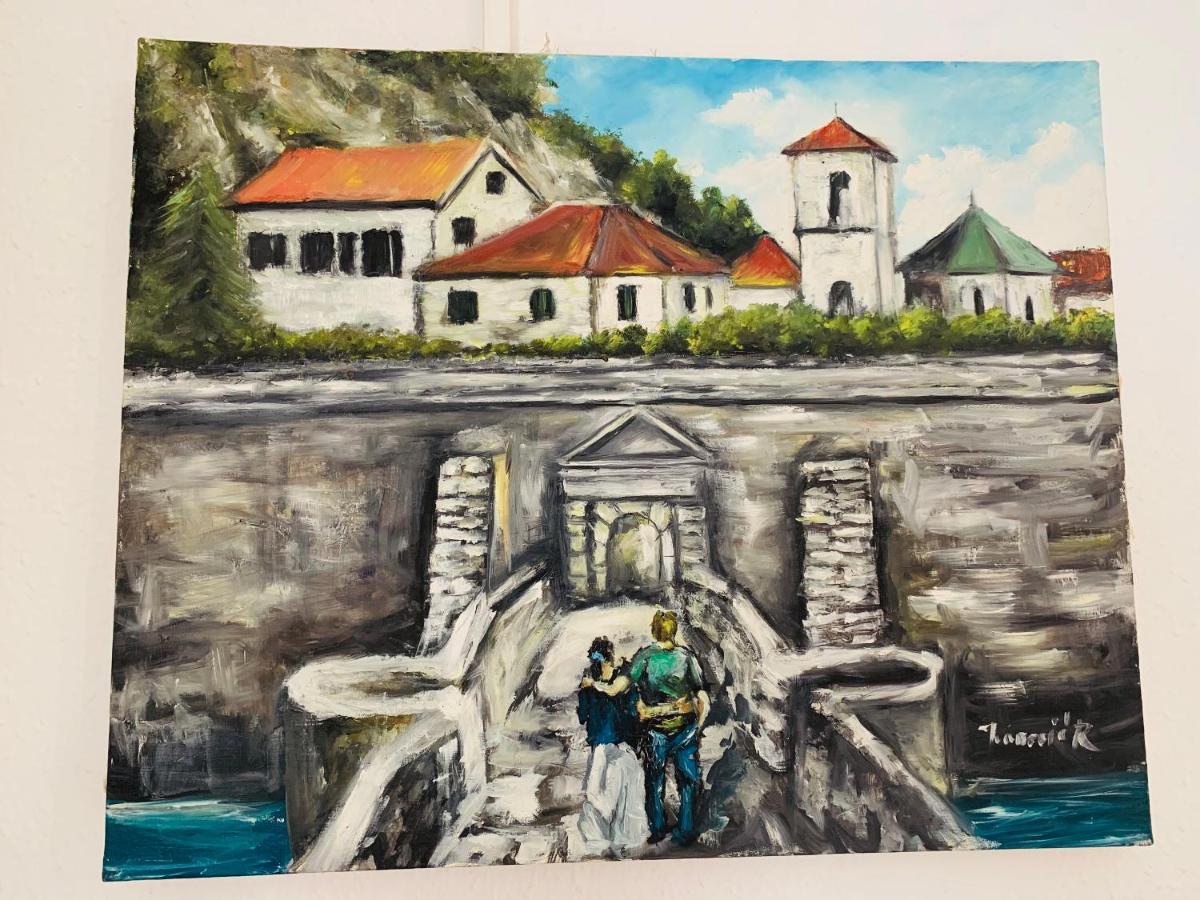 Gara 5 Appartement Kotor Buitenkant foto
